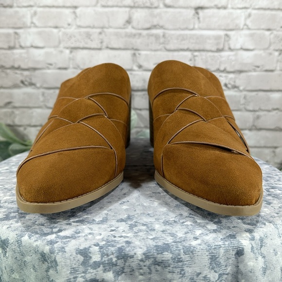 LC Lauren Conrad Rowann Cognac Cross-Band Fashion Comfort Mules WMS 10M✨NWOT✨ - Picture 2 of 10